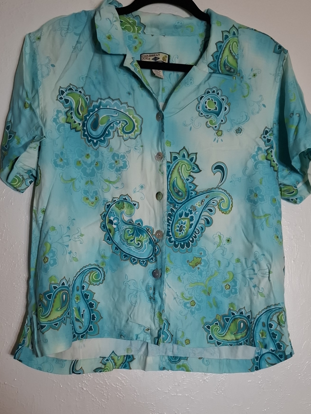 Caribbean Joe 55%Silk & 45% Rayon Aqua and Green Paisley Button Womens Shirt